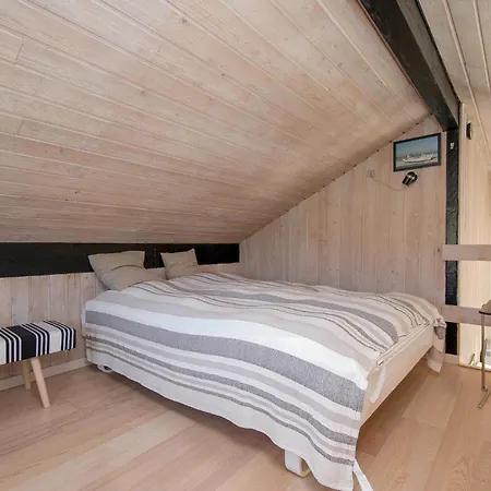 Dom wakacyjny Stunning In Saltum With Wifi